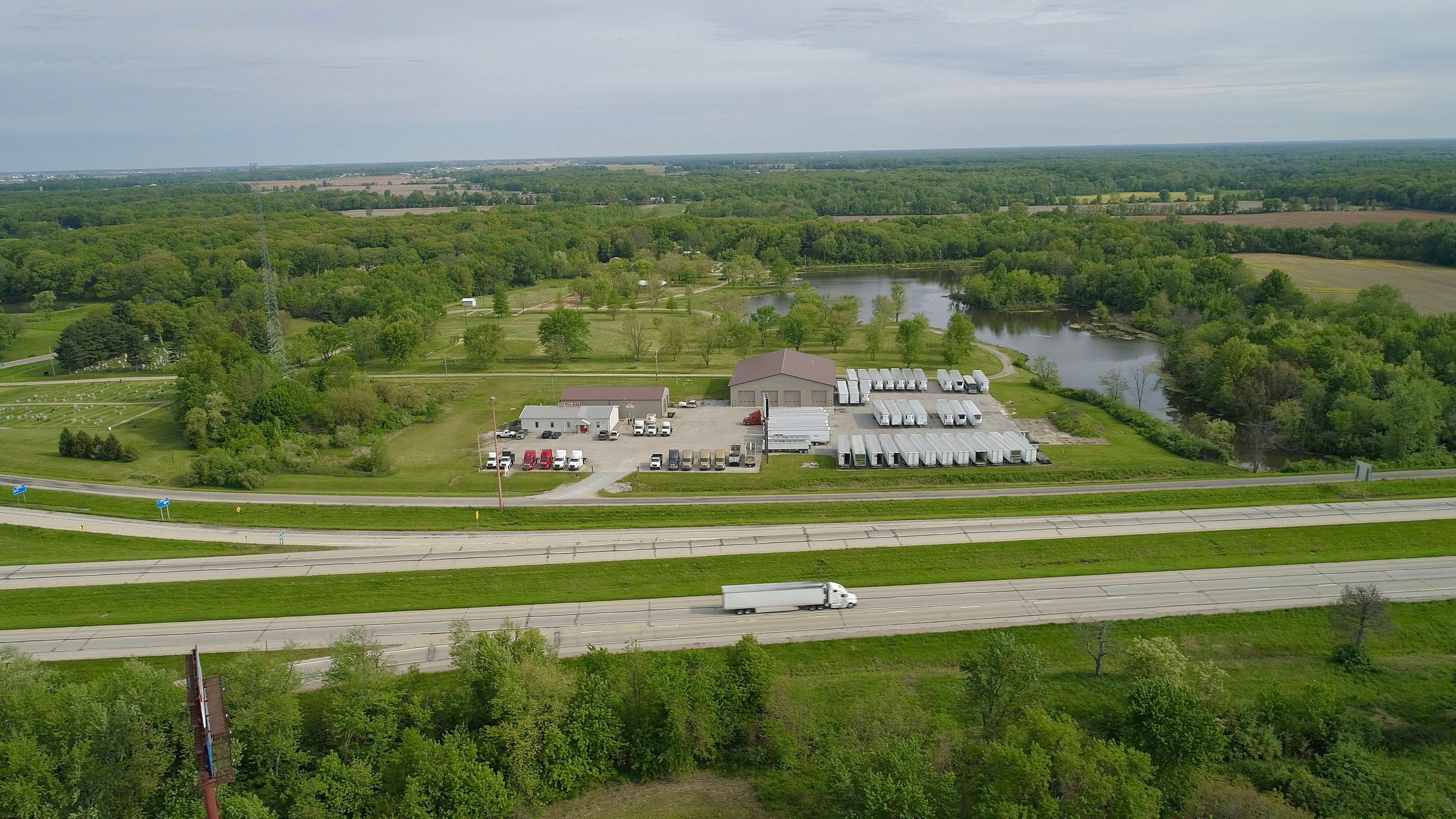 Mid Illinois Equipment Sales Montrose, IL Selling Semi Trucks And